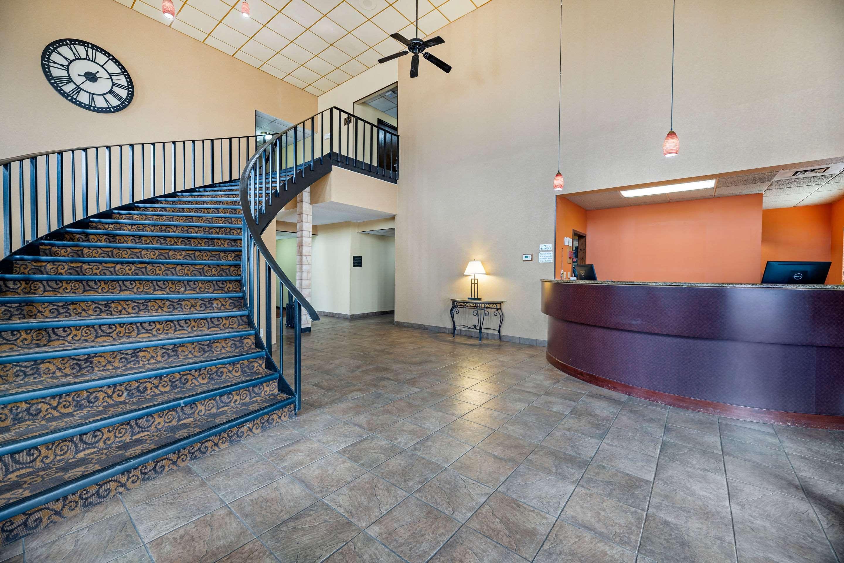 Rodeway Inn South Hutchinson エクステリア 写真