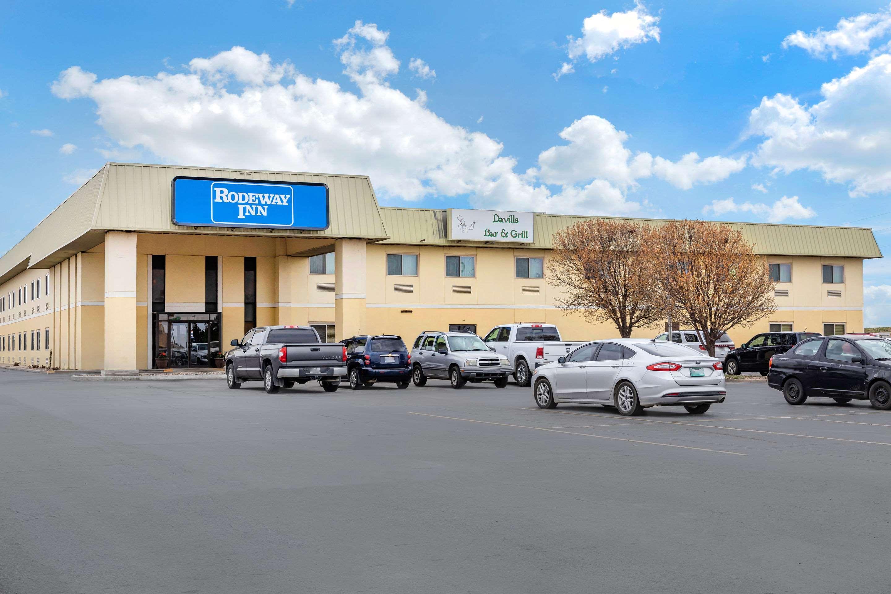 Rodeway Inn South Hutchinson エクステリア 写真