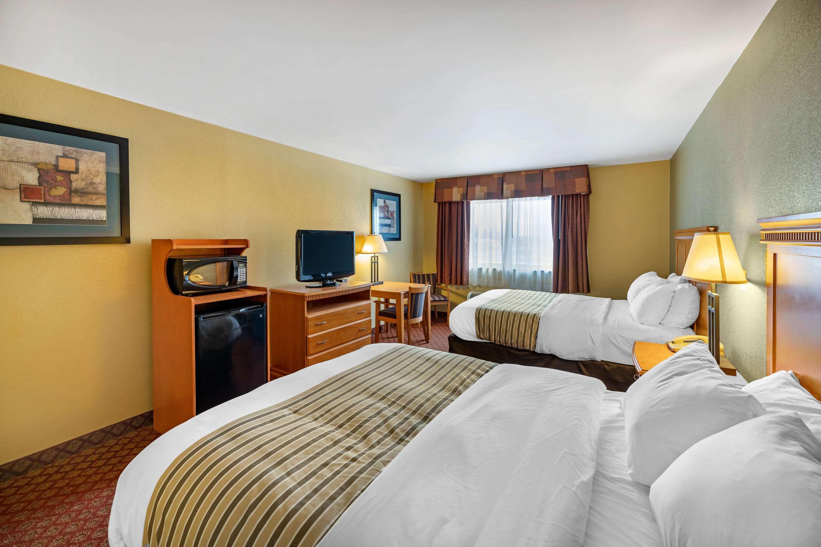 Rodeway Inn South Hutchinson エクステリア 写真