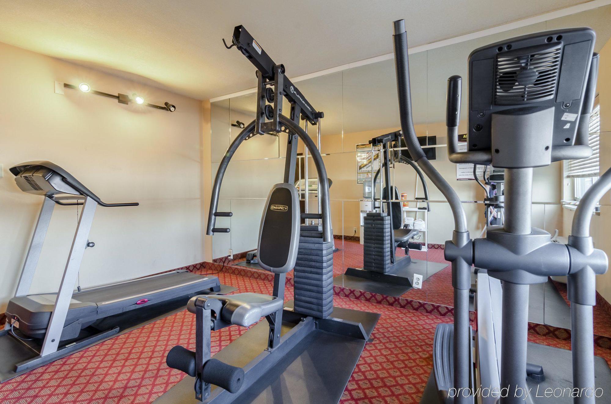Rodeway Inn South Hutchinson エクステリア 写真